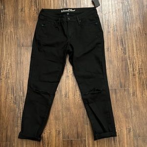 Black cropped ripped jeans